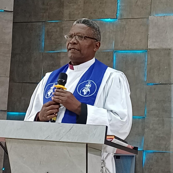 Pastor Lire Tirkaso